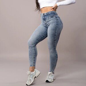 EUC FITJEANS Contour Acid Wash Size Large - SOLD OUT ONLINE